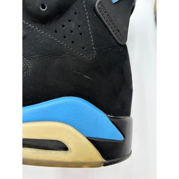 Authenticated - Nike Air Jordan Retro UNC 384554-006 main image 8